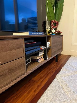 Mueble TV madera y metal negro