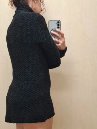 Abito corto nero con spacco