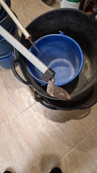 Alicates de pértiga y cubos