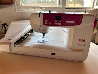 Máquina de coser Alfa Crea
