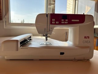 Máquina de coser Alfa Crea