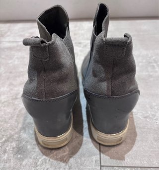Botines Guess Talla 41 Gris