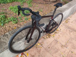 BICICLETA SPECIALIZED ROUBAIX