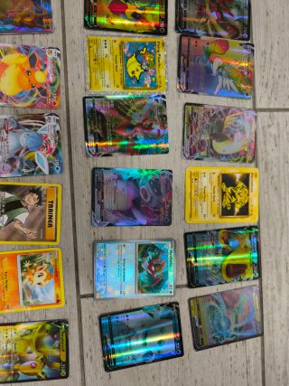 Colección Pokémon lote premium Charizard Pikachu V