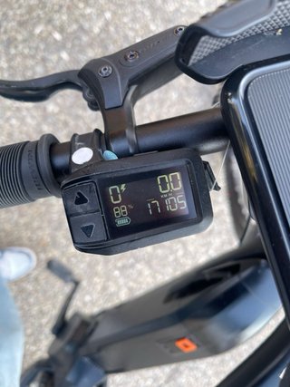 Bicicleta Eléctrica Negra