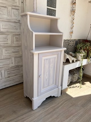 Mueble francés vintage de madera maciza