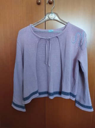 Chaqueta rosa y gris