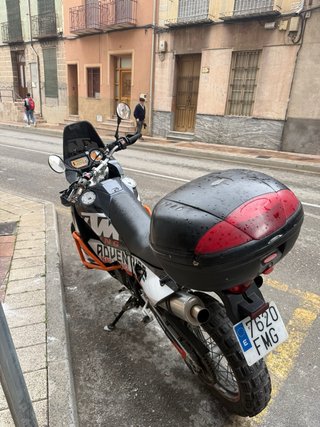 KTM 990 Adventure 2008 Negra y Naranja