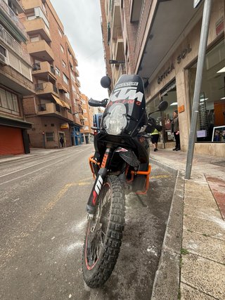 KTM 990 Adventure 2008 Negra y Naranja