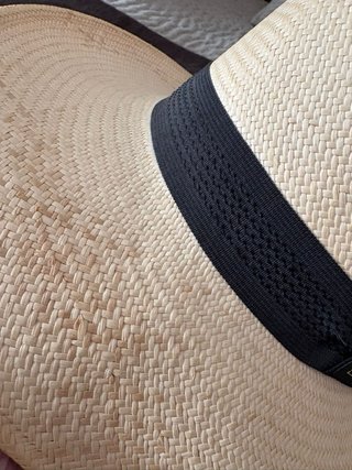 Sombrero Panamá Beige con Cinta Negra