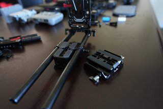 Placa V-mount + Hastes + Placa inferior