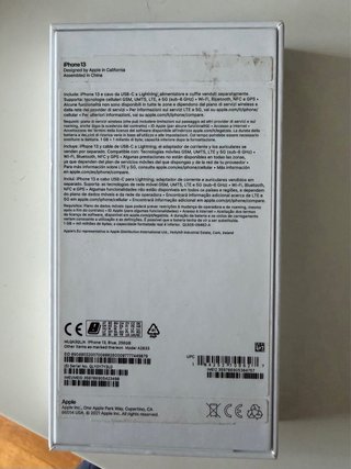 iPhone 13 Azul con MagSafe
