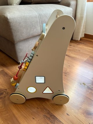 Andador de madera para bebés