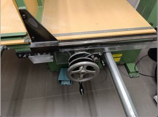 SIERRA VERTICAL ESENS 700 Carpinteria