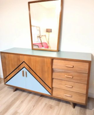 APARADOR MID CENTURY GRANDE.