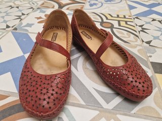 Pikolinos Bailarinas Piel Rojo Oscuro