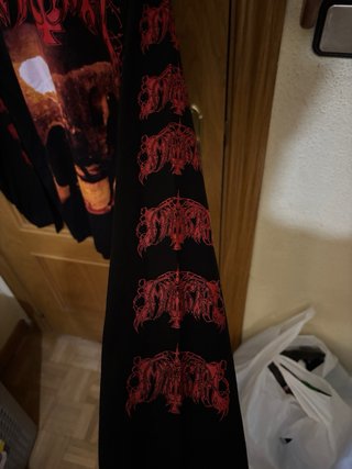 Camiseta Negra Manga Larga Immortal