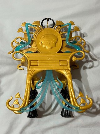 Tocador y Silla Monster High Cleo