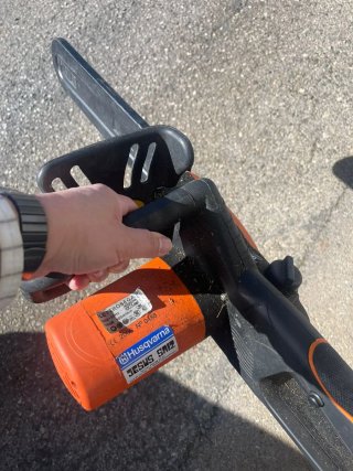 Motosierra HUSQVARNA 1800W Eléctrica