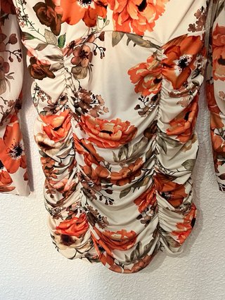 Vestido floral manga larga