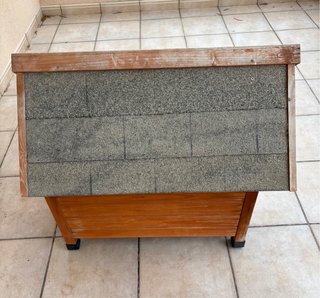 Caseta para perro de madera