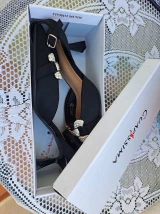 Zapatos Guess Negros Tacón Destalonados