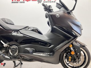 YAMAHA T-MAX 560 TECH MAX 2025 4956 kms.