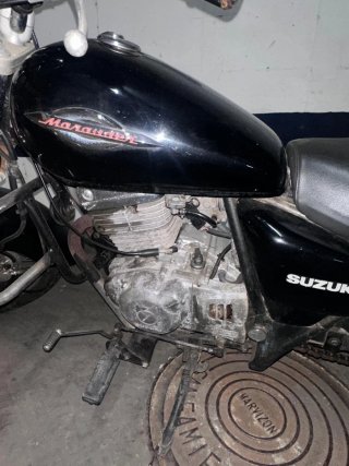 Suzuki Marauder 250cc Negra