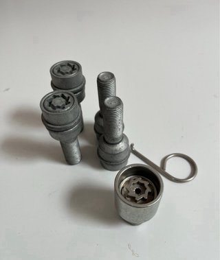 Tornillos antirrobo VW T4 T5 T6 GOLF 7 AUDI Q5 Q7