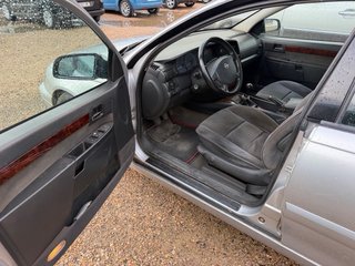Opel Omega 2001