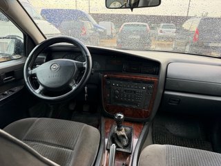 Opel Omega 2001
