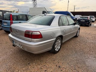 Opel Omega 2001