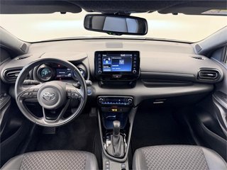 TOYOTA Yaris 5 Puertas Style 120H Automático (e-CVT)