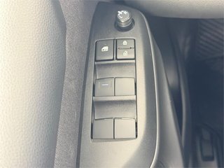 TOYOTA Yaris ACTIVE PLUS