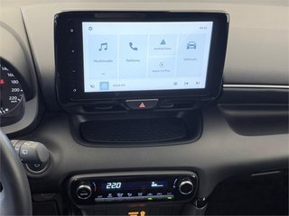 TOYOTA Yaris ACTIVE PLUS