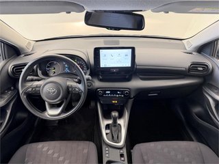 TOYOTA Yaris ACTIVE PLUS