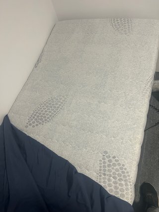 Cama articulada eléctrica + colchón casi nuevo