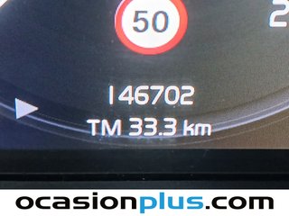 Volvo XC40 T2 Momentum Core 95 kW (129 CV)