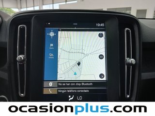 Volvo XC40 T2 Momentum Core 95 kW (129 CV)
