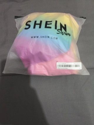 Costume da bagno arcobaleno nuovo