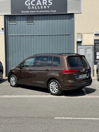 Volkswagen Touran Advance TDI 2016