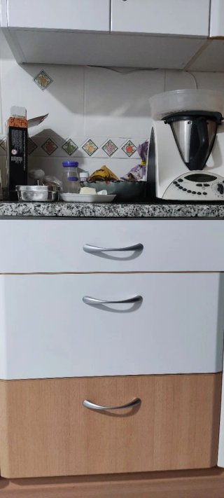Muebles de cocina: 2 gaveteros y cajonera