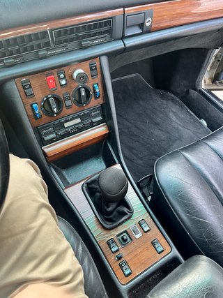 Mercedes-Benz SE300 1991