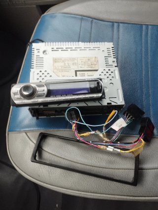 Sony CDX-GT610U Autorradio MP3 WMA AAC