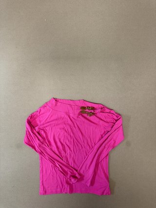 Top Vintage Y2K Fucsia con Hebillas - Estilo Fairy Grunge