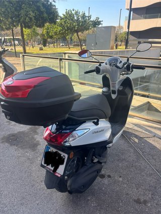 Yamaha Scooter 125cc Blanca Automática 2023