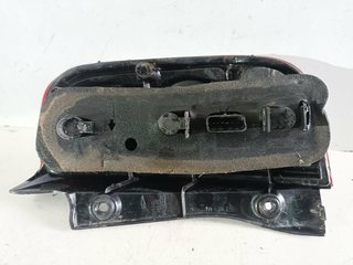 Piloto trasero nissan 1141376 8297079 micra (k12e)