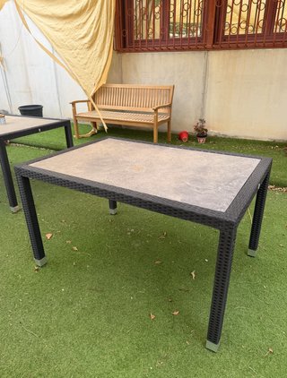 Tavolo da Giardino in Rattan Sintetico e Pietra