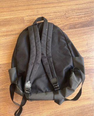 Mochila Adidas Negra y Gris