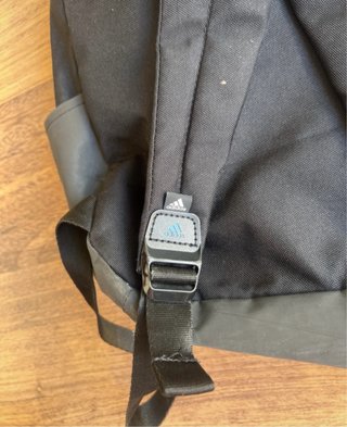 Mochila Adidas Negra y Gris